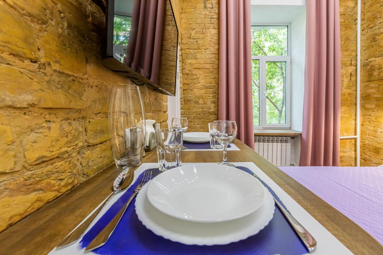 Kyiv Brown Loft Apartment Ngoại thất bức ảnh