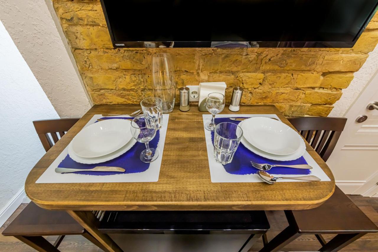 Kyiv Brown Loft Apartment Ngoại thất bức ảnh