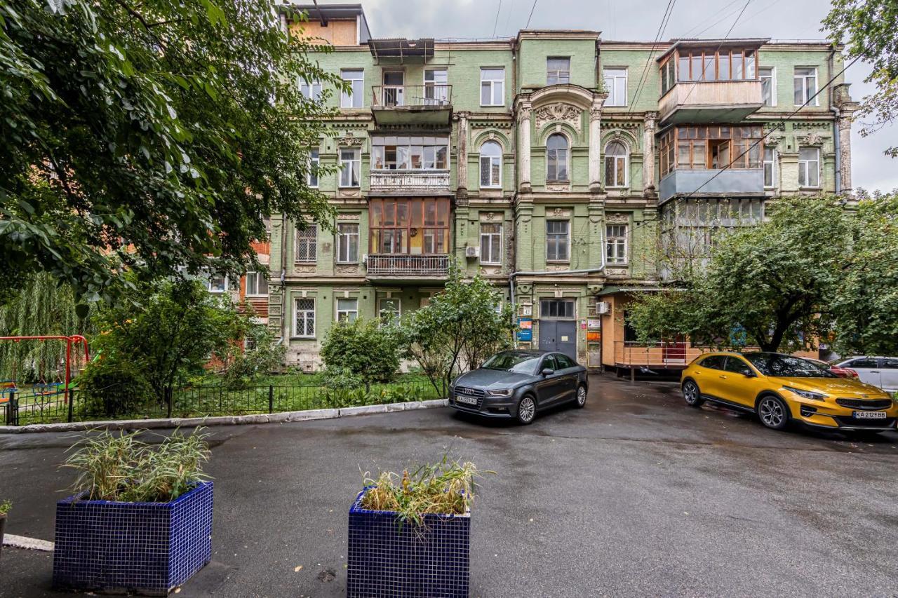 Kyiv Brown Loft Apartment Ngoại thất bức ảnh